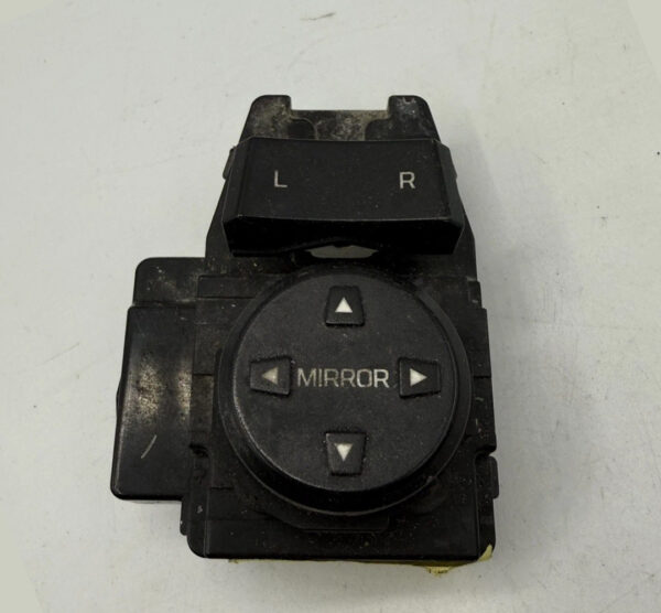 2017-2020 Hyundai Elantra Sedan Gear Shifter Trim Console Tray OEM AK240391