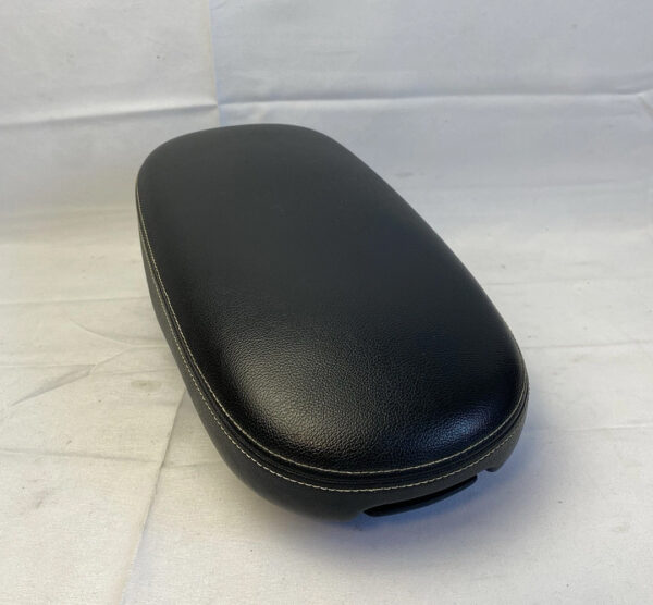 2014 - 2019 Kia Soul Center Console Lid Armrest Black Leather White Stitching
